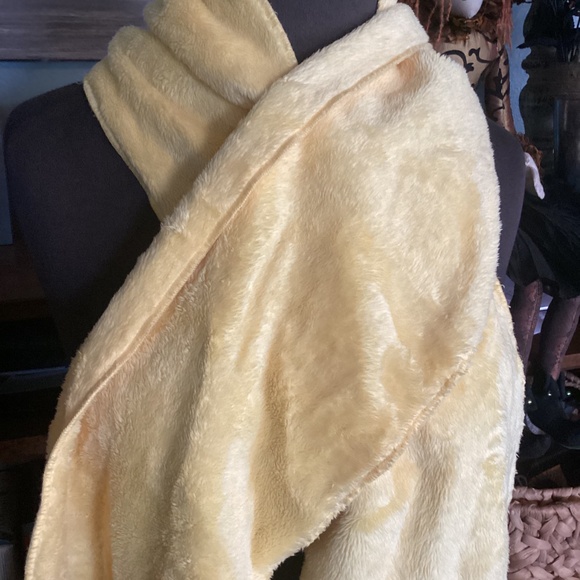 The North Face bright yellow scarf unisex - Picture 3 of 6